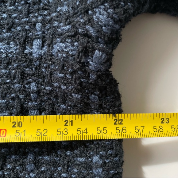 Uniqlo Knitted Short Jacket Blue Black Textured Size XL - Picture 12 of 14